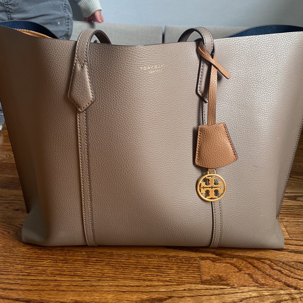 PERRY TRIPLE-COMPARTMENT TOTE BAG